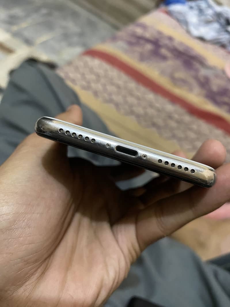 Apple iPhone X 2