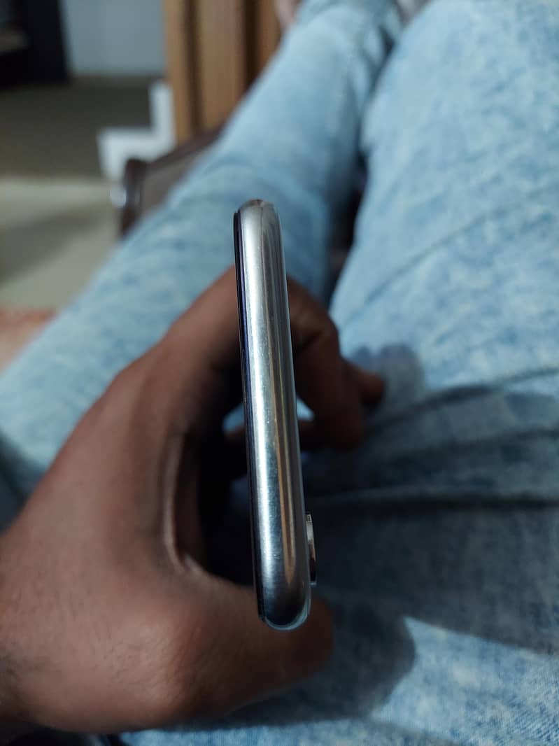 Apple iPhone X 5