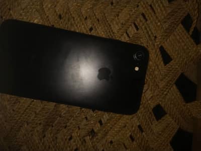Apple iPhone 7