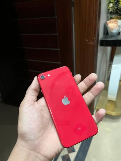 Apple iPhone SE