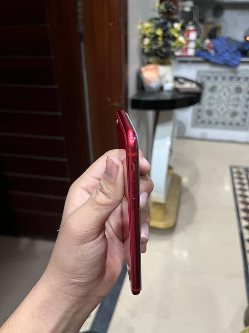 Apple iPhone SE 11