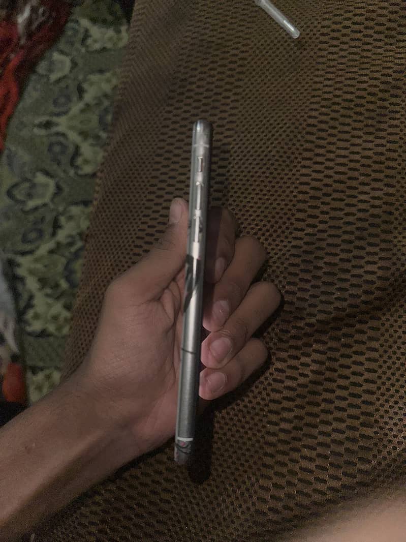 Apple iPhone X 1