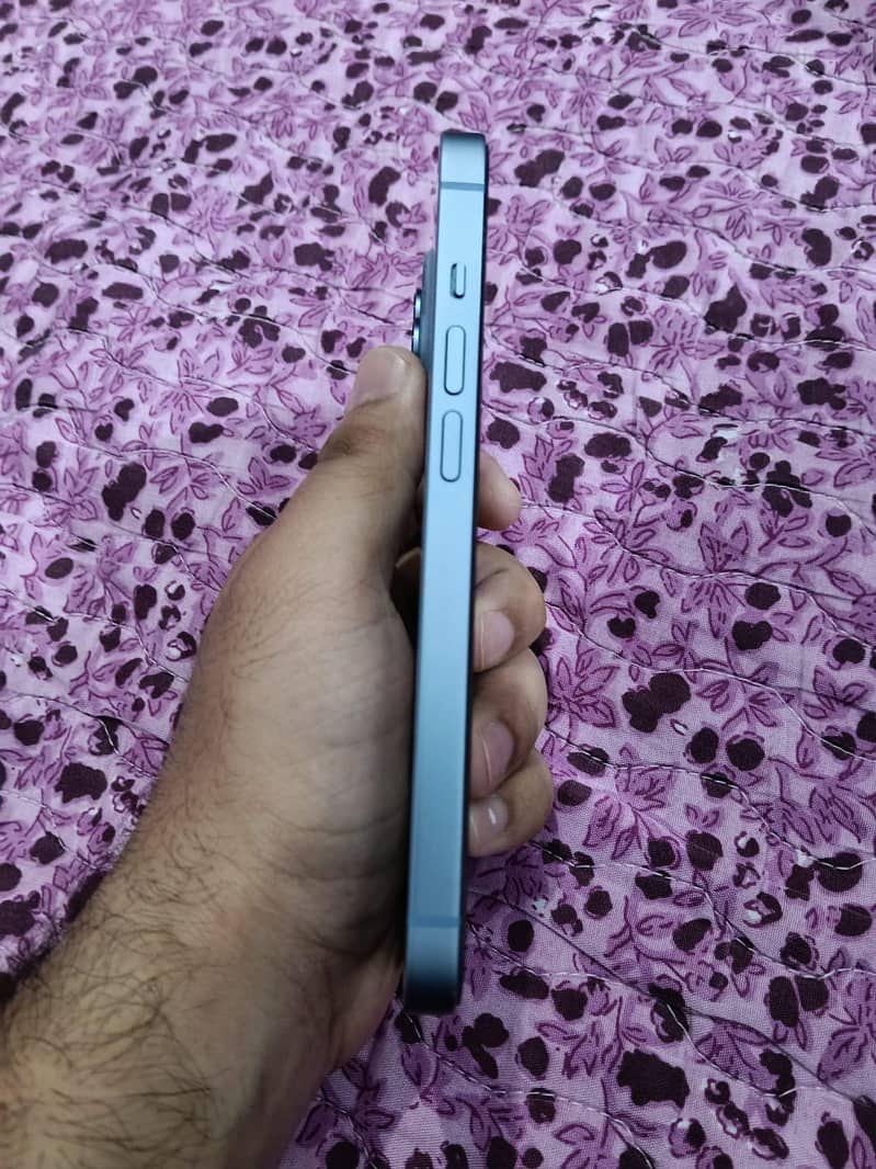 iPhone 14 6