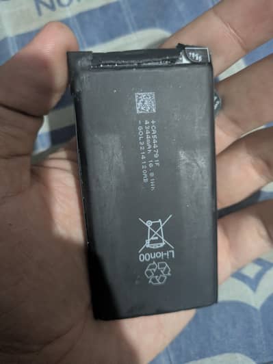 Battery of  Google pixel 7a  original