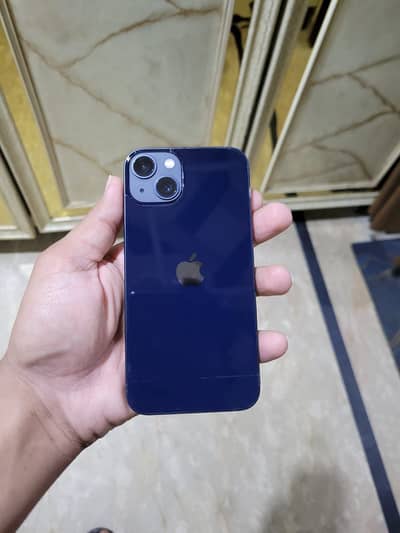 Apple iPhone 13