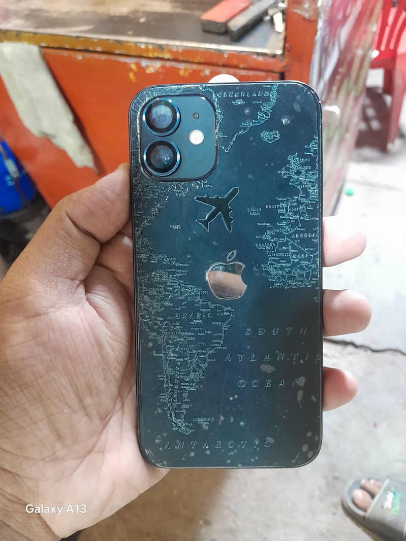 Apple iPhone 12 2