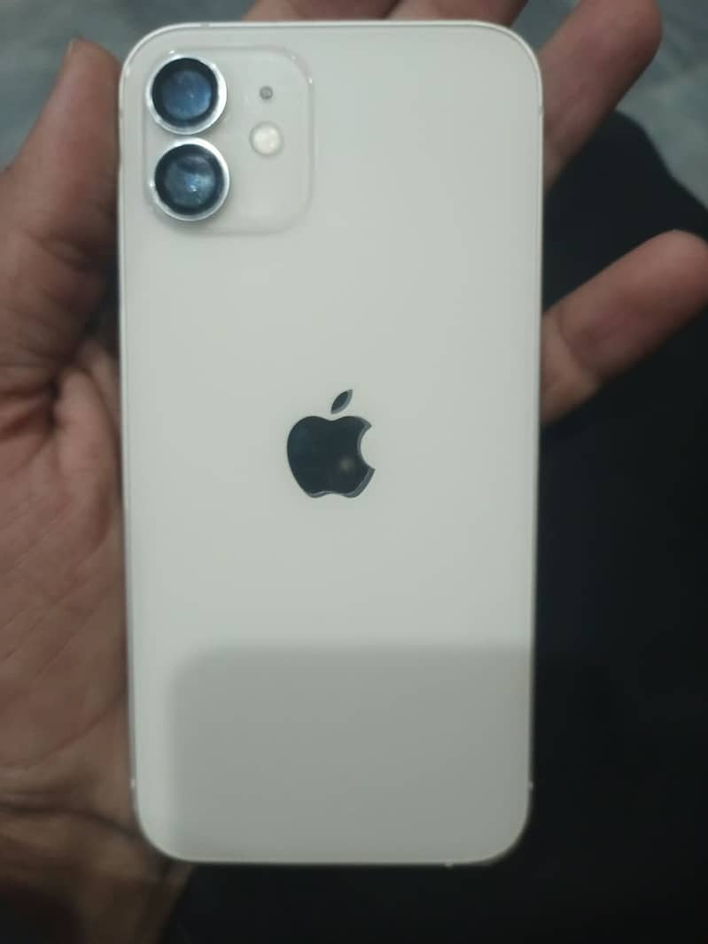 Apple iPhone 12 7
