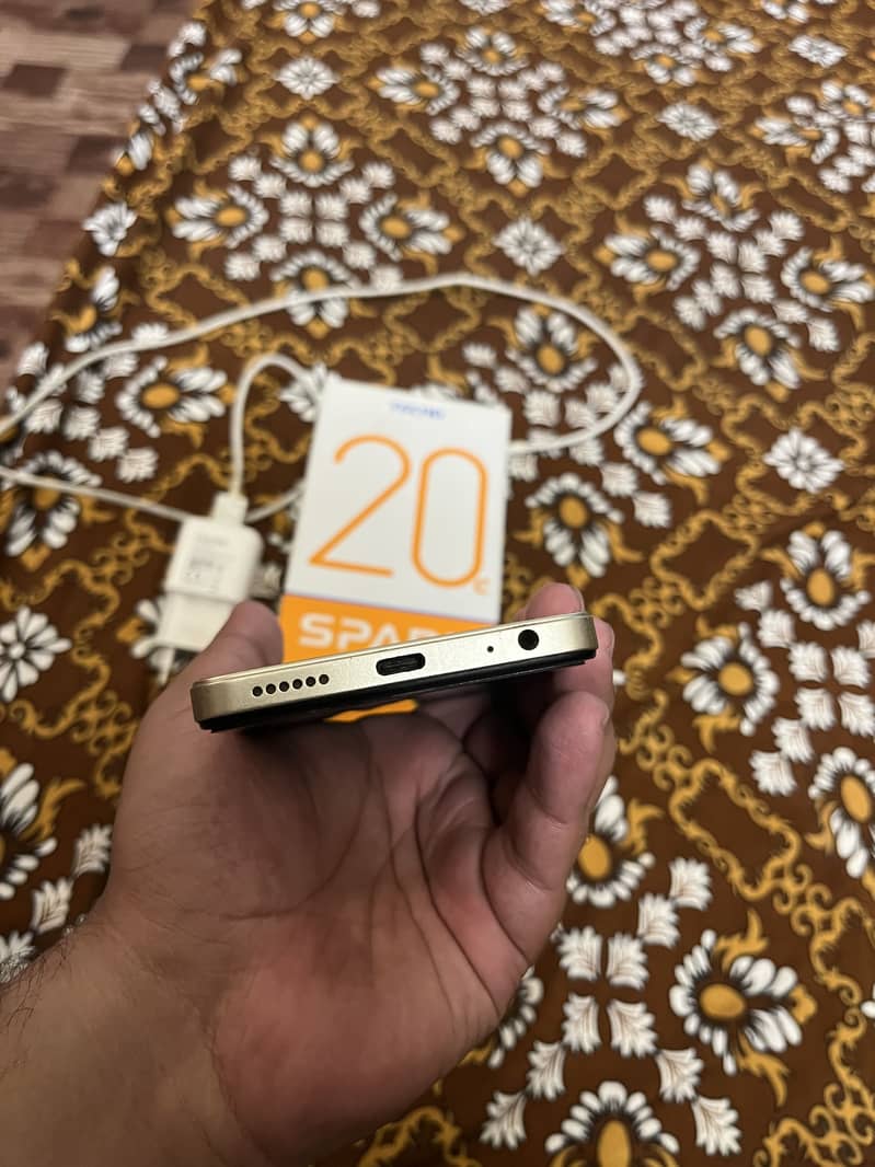 Tecno Spark 20C 3