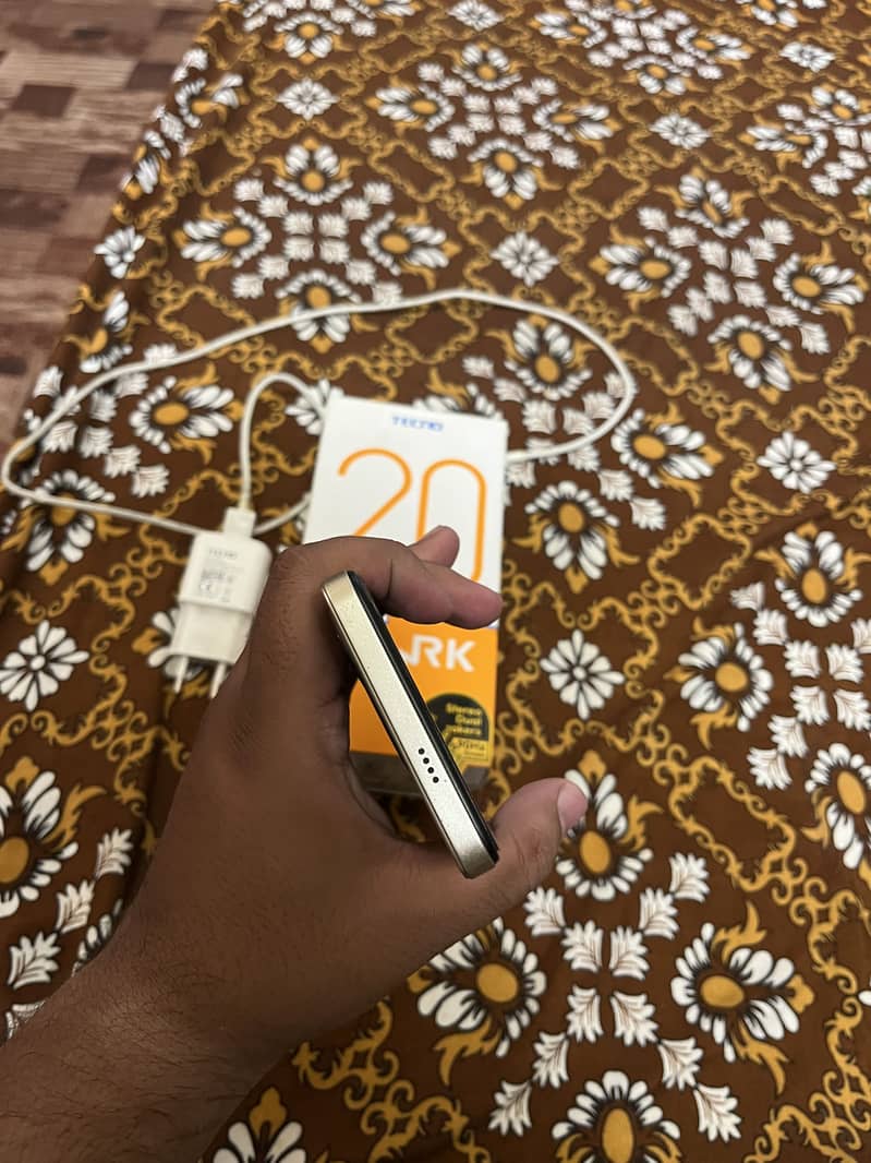 Tecno Spark 20C 5