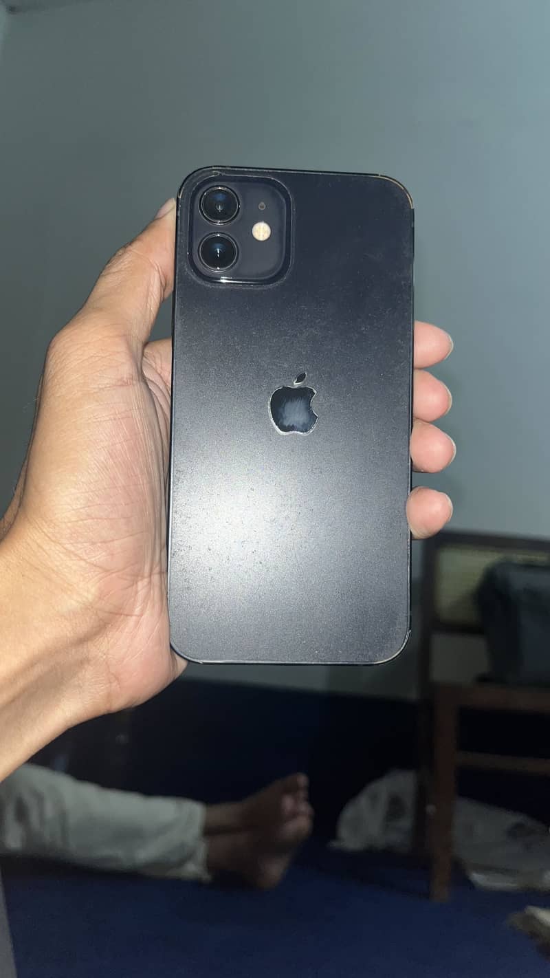 Apple iPhone 12 1