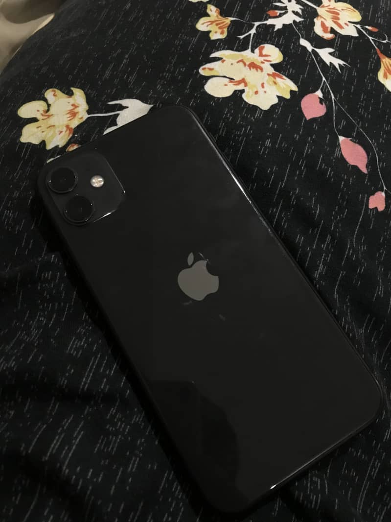 iPhone 11 mint condition 1