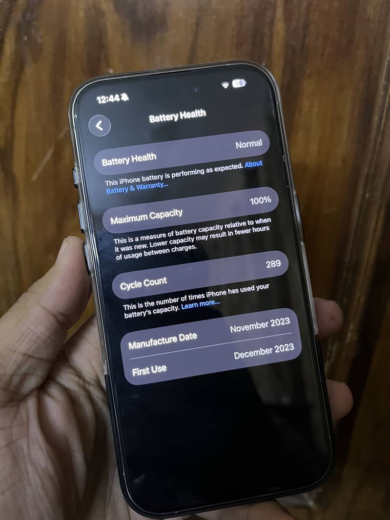 Apple iPhone 15 Pro | 100% Battery Health | 270 Cycles | Box 2