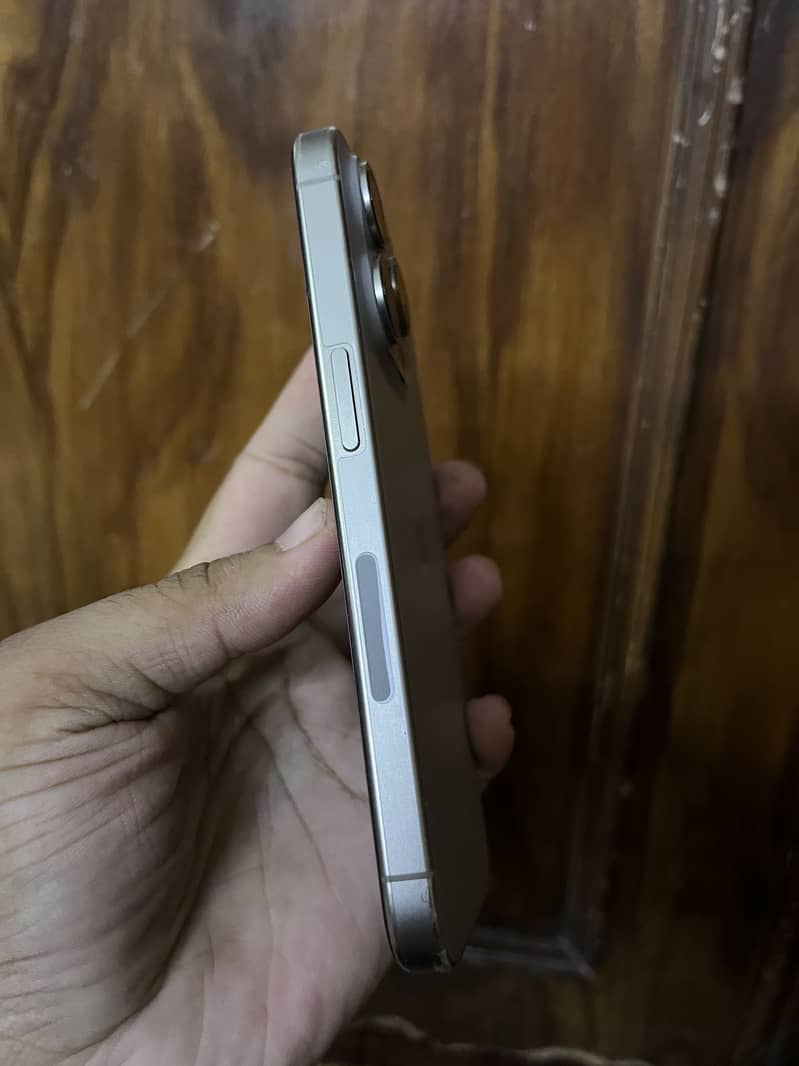 Apple iPhone 15 Pro | 100% Battery Health | 270 Cycles | Box 3