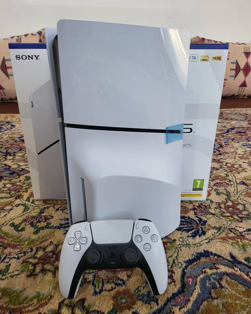 ps5 slim 4