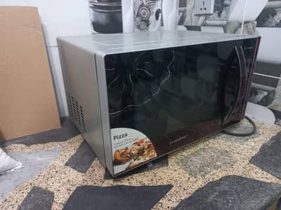 Dawlance Microwave Oven For Sale In Good Condition 