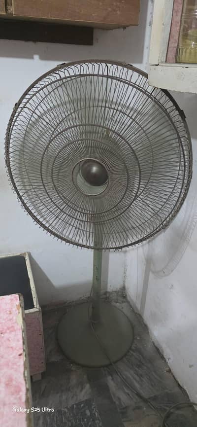 PADESTAL FAN