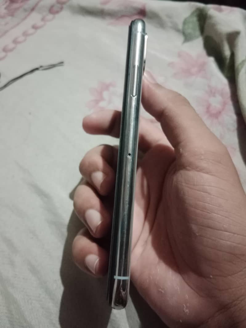 Apple iPhone X 1