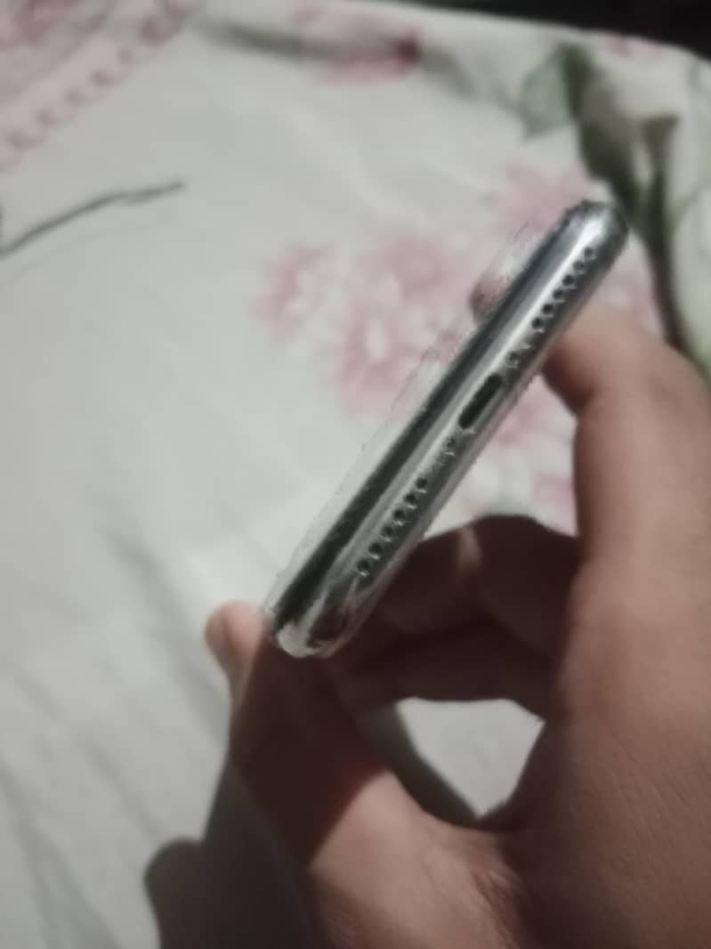 Apple iPhone X 2