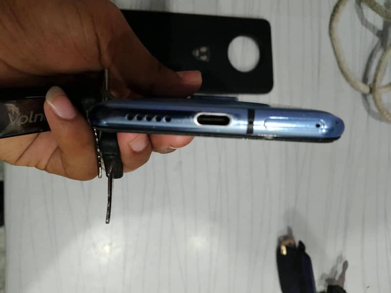 One Plus 7T 4