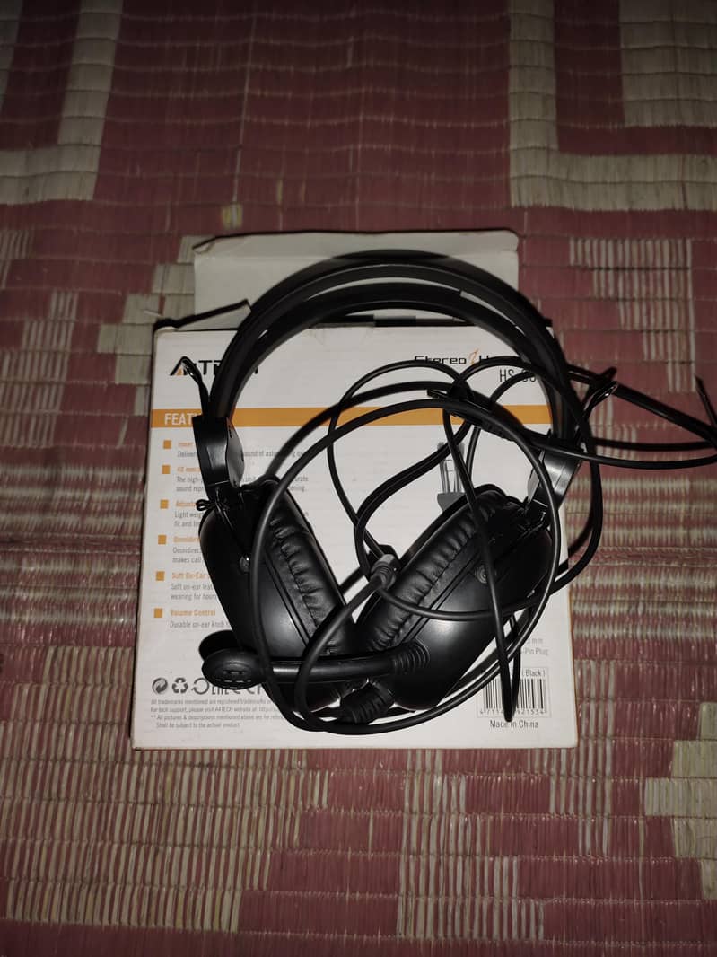 headphone 4