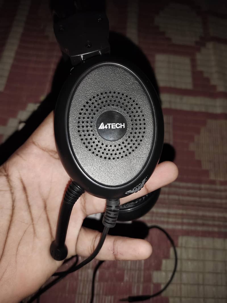 headphone 5