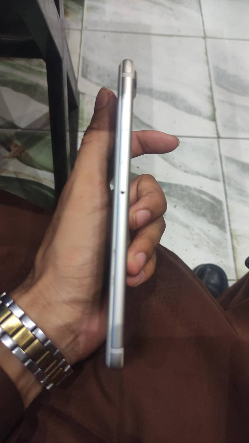 Apple iPhone 7 Plus 7