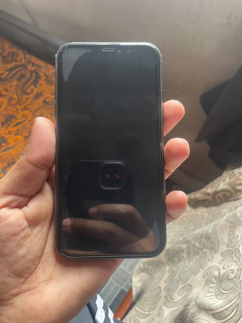 Apple iPhone 11 3