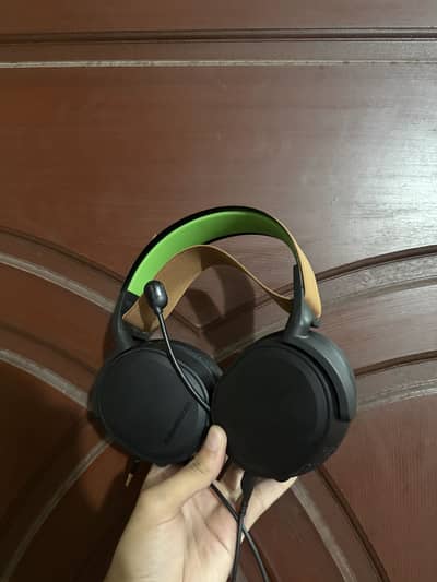 Steelseries Arctis 7 headphones