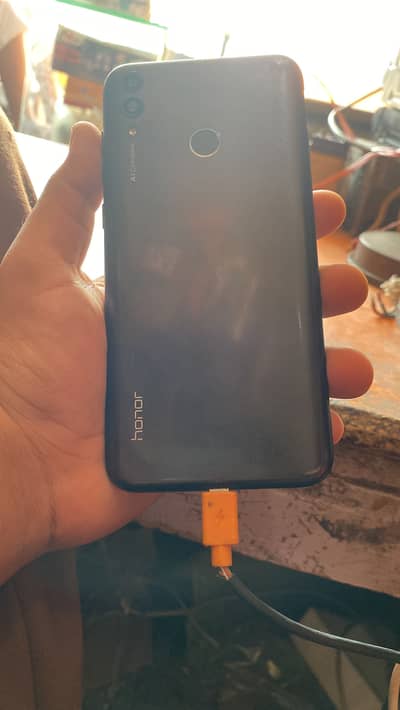 Honor 8C