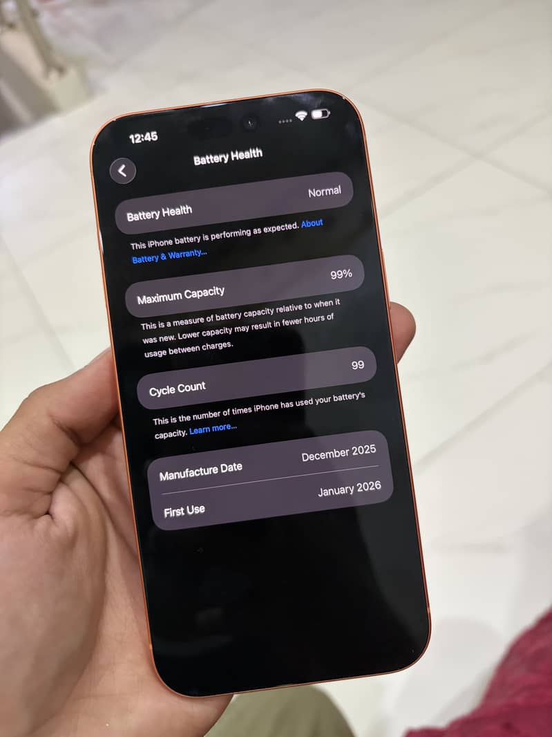 Apple iPhone 17 Pro Max 5