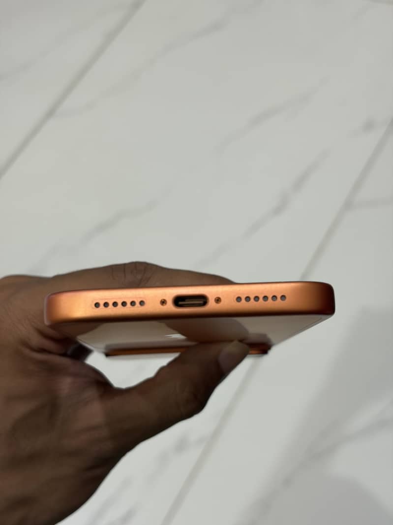 Apple iPhone 17 Pro Max 6