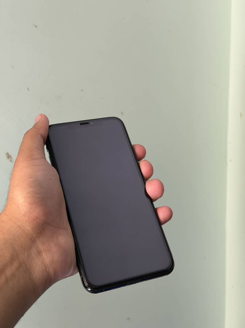 Apple iPhone 11 Pro Max 1