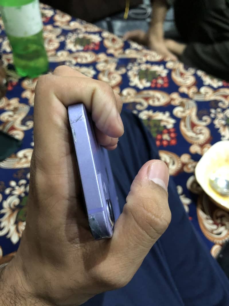 Apple iPhone 12 mini 4