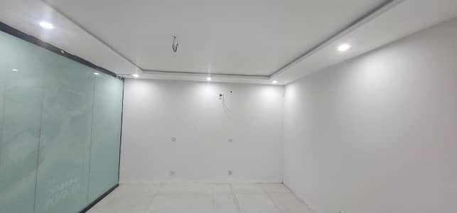 6.5 KANAL FOR SALE AT LINK MALL ROAD