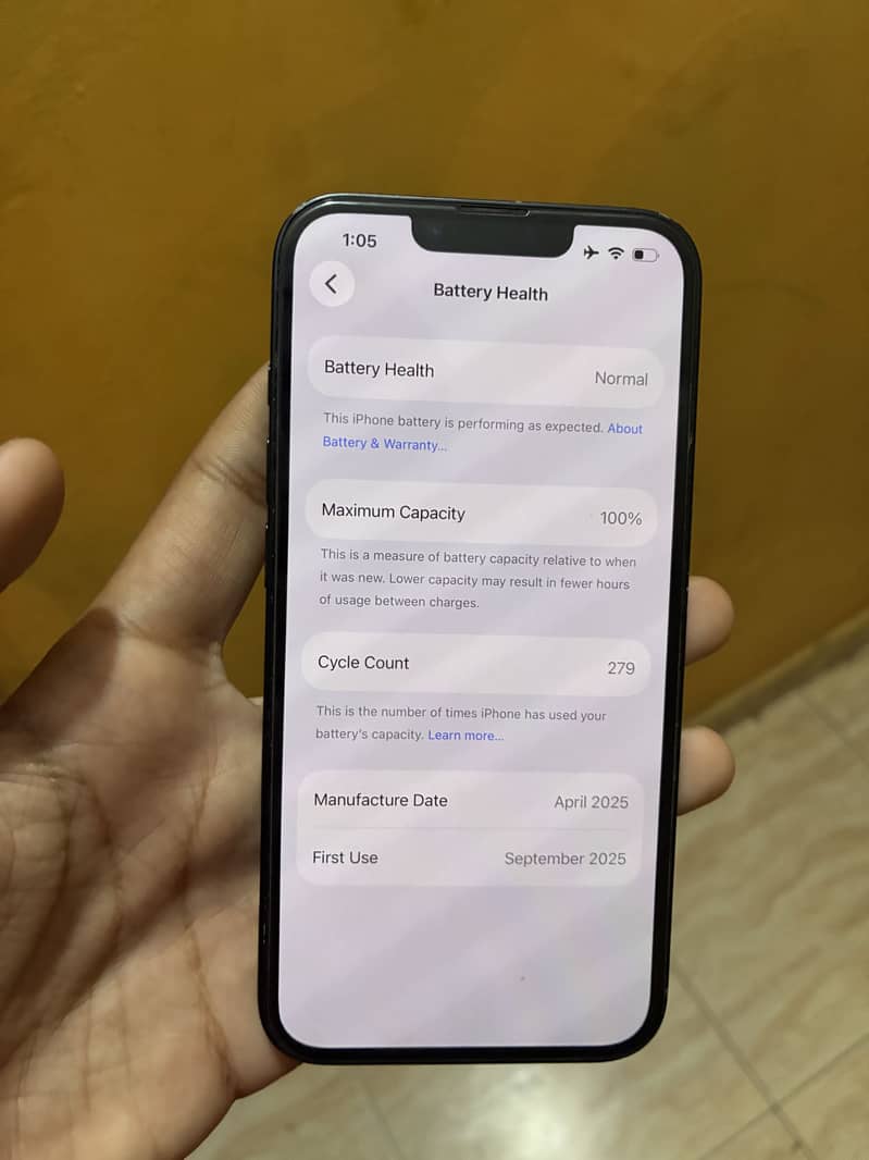 Iphone 16E 4