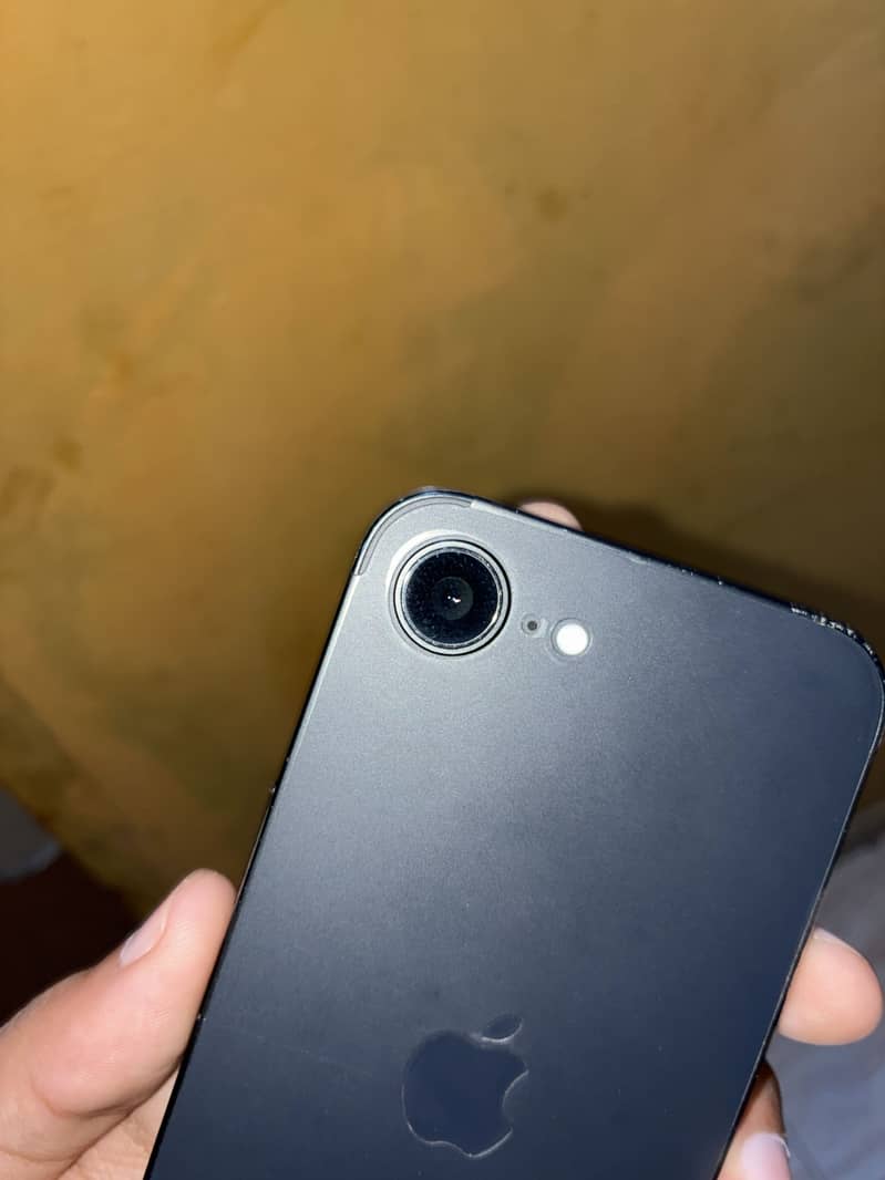 Iphone 16E 11