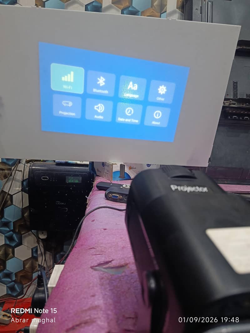 projector 200" 2