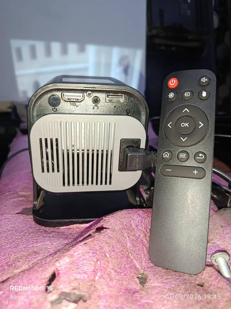 projector 200" 4