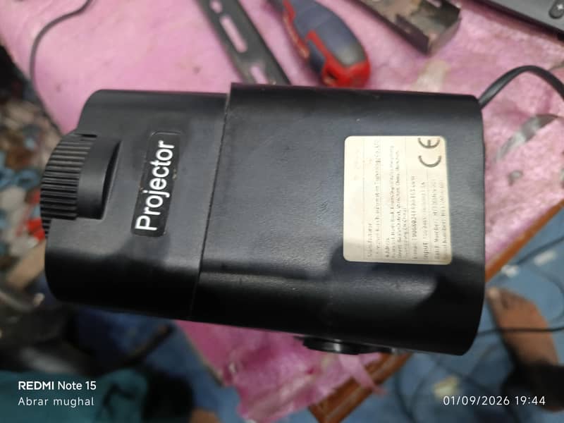 projector 200" 6