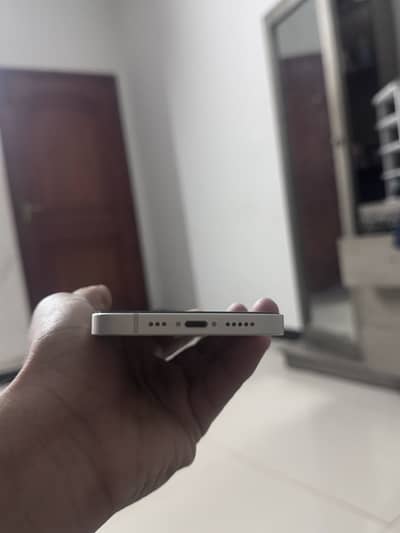 Apple iPhone 14