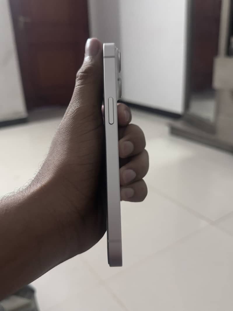 Apple iPhone 14 2