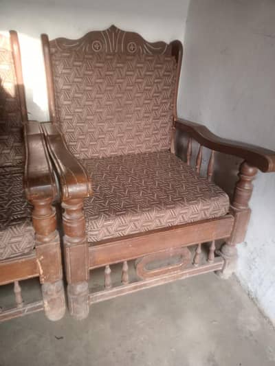 5 seater sofa with foam is in best condition made of wood