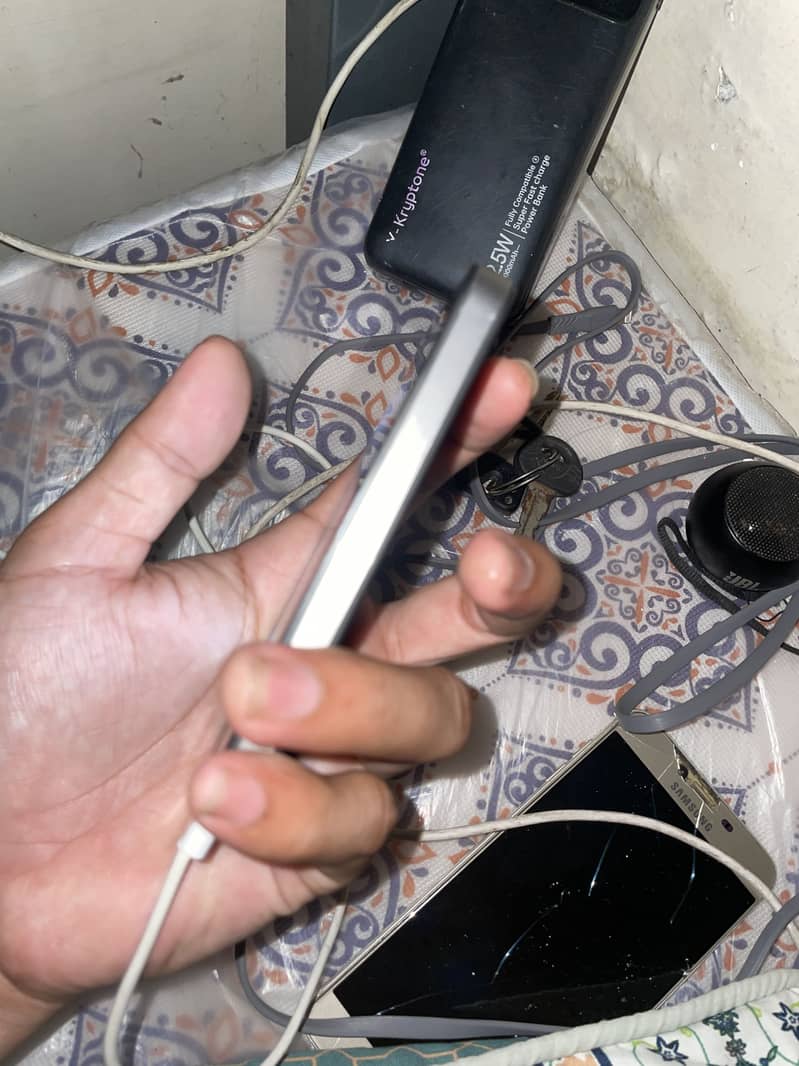 Apple iPhone 4s 2