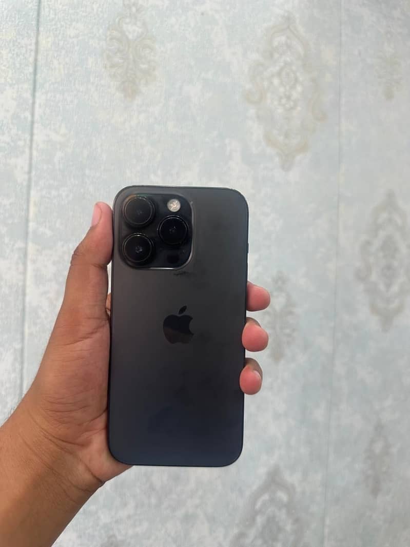 Apple iPhone 14 Pro 0