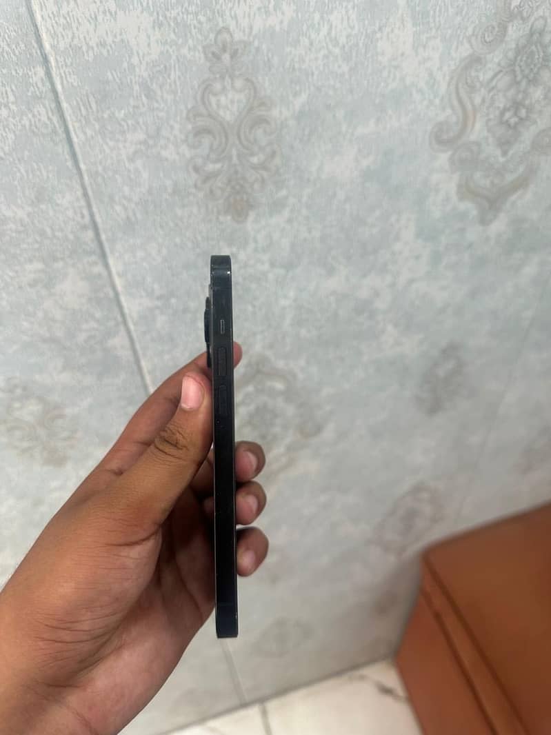 Apple iPhone 14 Pro 4