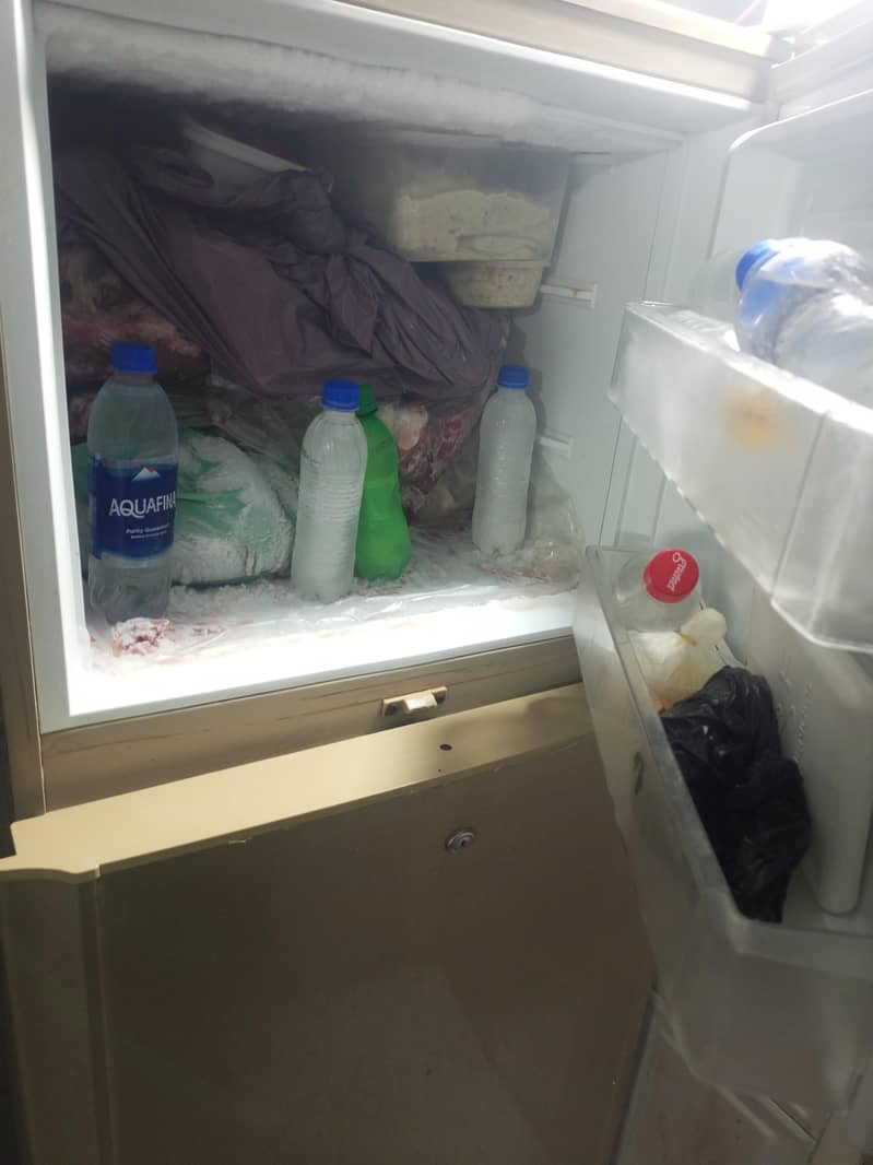 Refrigator 0