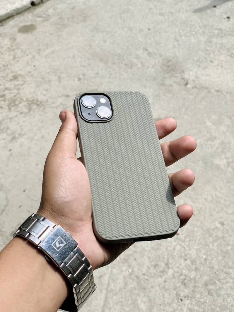 Apple iPhone 13 3