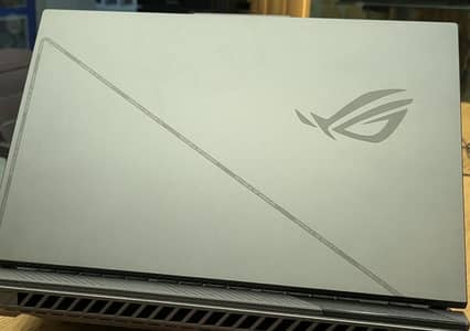 Asus ROG Strix G16