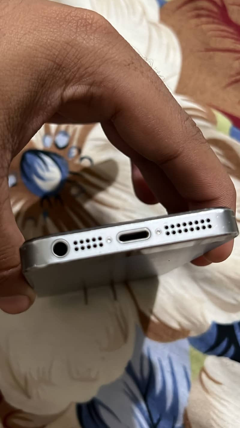 Apple iPhone 5s 1