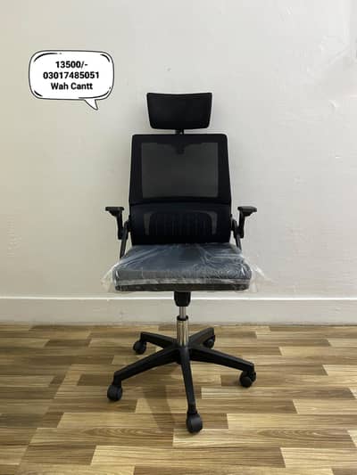 Office Chairs / Study Chairs / Tables